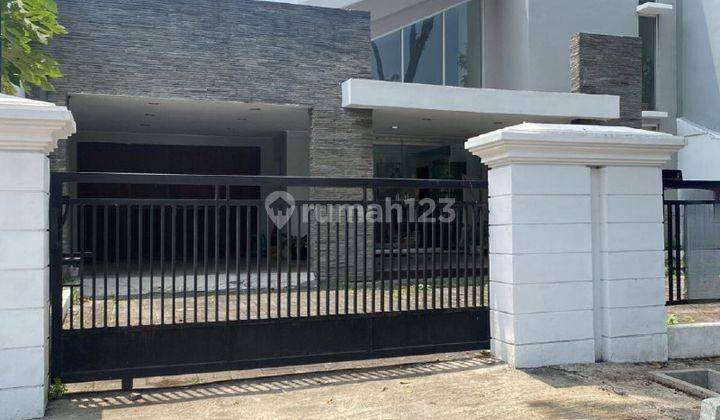 Rumah Bagus Siap Huni Lokasi Strategis di Wr Supratman, Surabaya 1