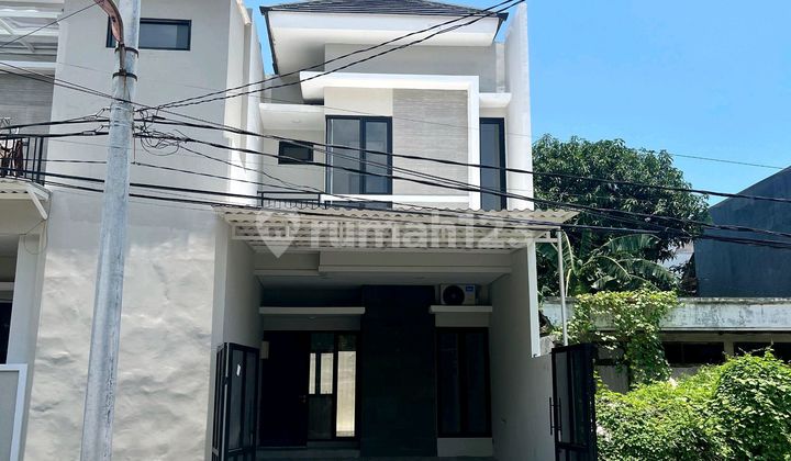 Kutisari Indah Utara 40 C House Near Petra University Campus, Waru Toll Road Kutisari Indah Utara 40 C House Near Petra University Campus, Waru Toll Road