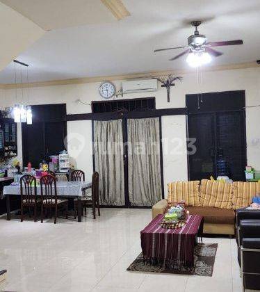 Rumah Dharmahusada Mas Bangunan Kokoh Row Jalan 3 Mobil  2