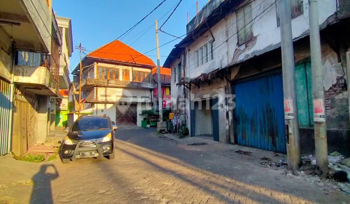 Strategic Shop House for Sale in Surabaya City, Pabean Cantian Strategic Shop House for Sale in Surabaya City, Pabean Cantian