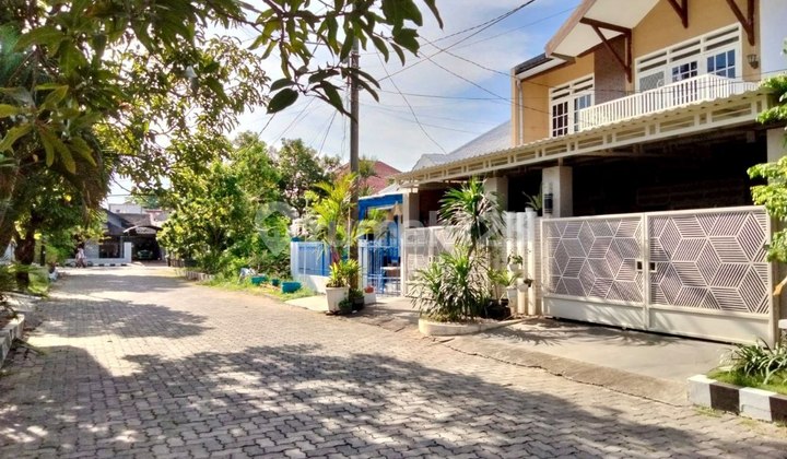 Rumah Ketintang Selatan Surabaya, SHM, 2 lantai dekat Royal Plaza, POLDA, UNESA 2