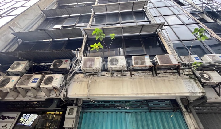 Ruko Jalan Veteran Surabaya Dekat Pusat Kota, Tugu Pahlawan, Turun Harga Ruko Jalan Veteran Surabaya Dekat Pusat Kota, Tugu Pahlawan, Turun Harga