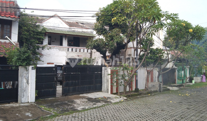 Rumah Panjang Jiwo Permai , Dekat dengan Merr, Galaxy Mall, Rungkut, Ubaya Rumah Panjang Jiwo Permai , Dekat dengan Merr, Galaxy Mall, Rungkut, Ubaya