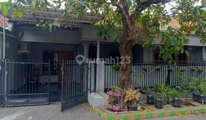 Rumah Bagus Siap Huni Strategis Rungkut Barata Surabaya  1