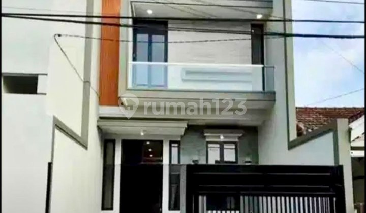 Rumah Baru Nginden Intan Timur, Lebar 6,  Dekat Kampus Untag