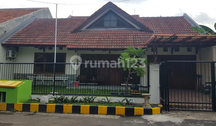 For Sale House in Medokan Asri Timur Near UPN Campus, Merr 2