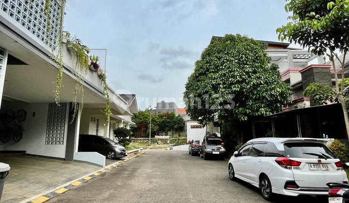 Rumah Nyaman di Cluster Valencia Graha Raya Bintaro 2