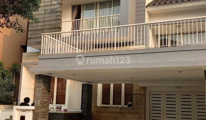 Rumah Nyaman Split Level Di Kebayoran Bintaro Jaya 1