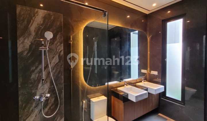 Dijual Rumah Manyar Kertoadi Surabaya Tropical House Dekat Galaxy Mall, Kertajaya, Dharmahusada 2