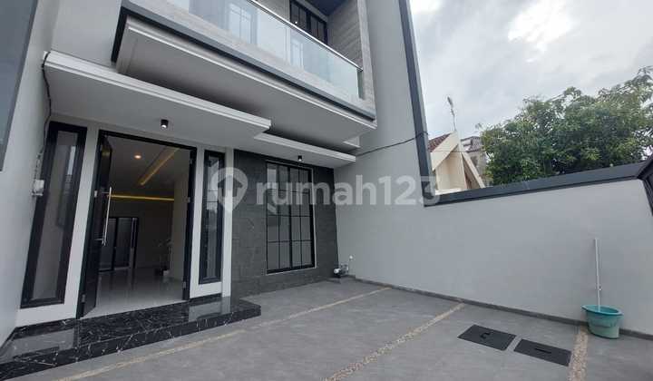 Dijual Rumah Manyar Surabaya Tengah Kota 2