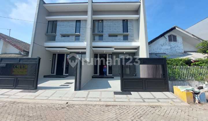 For Sale House Klampis Semolo Timur Surabaya Near Hokky Buah Merr, One Gate
