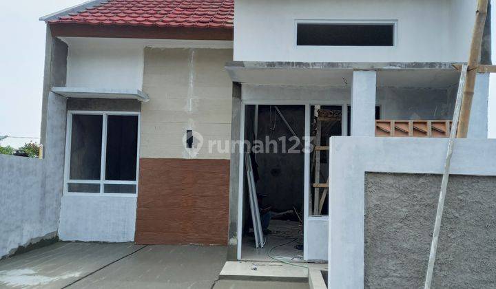 RUMAH MINIMALIS MODERN DENGAN TANAH LUAS TERMURAH DEKAT TOL DAN STASIUN DI KOTA DEPOK# di Jl. Bhakti Abri Depok 1