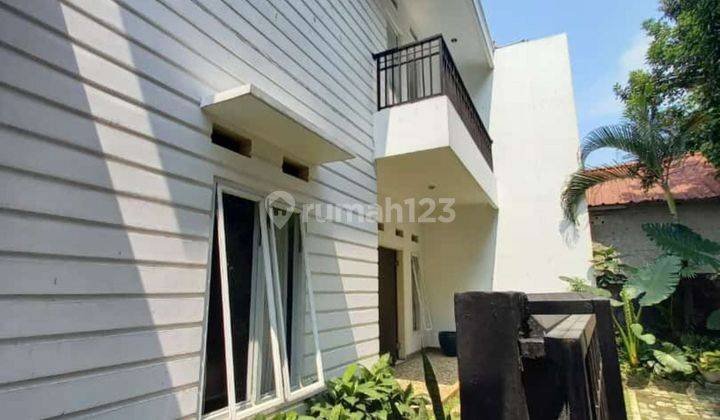 Rumah  Unit Terakhir Modern Full Furnished Strategis Dekat Tol Cijago,Cimanggis dan Cibubur Di Kota Depok 1