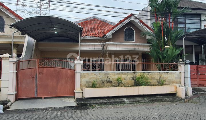Villa Bukit Permai Furnished Near Darmo Permai