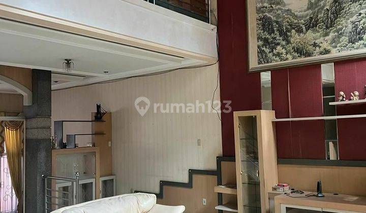 Pakuwon Indah Minimalis dekat pakuwon mall siap huni 1