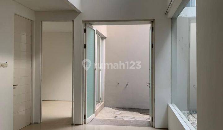 Royal Residence Wiyung Siap Huni Semi Furnish Dkt Citraland 1