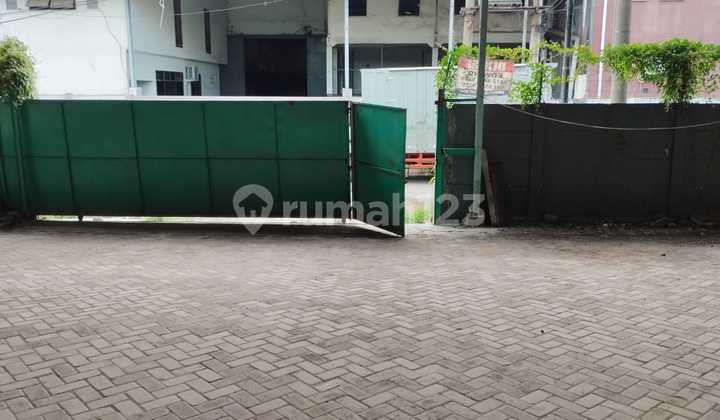 Ready-to-Use Warehouse in Manukan Wetan, Near Margomulyo Ready-to-Use Warehouse in Manukan Wetan, Near Margomulyo