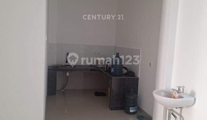 For Rent House Per Year Strategic Location In Emerald Bintaro 2