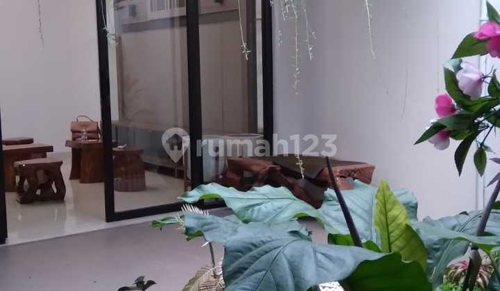 Disewakan Rumah Mewah Furnish Radio Dalam Jakarta Selatan 2