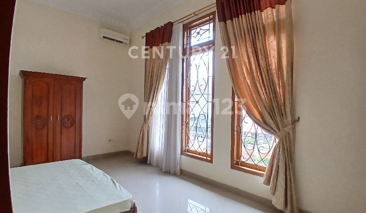 Super Nice House in Cempaka Putih, Central Jakarta 2