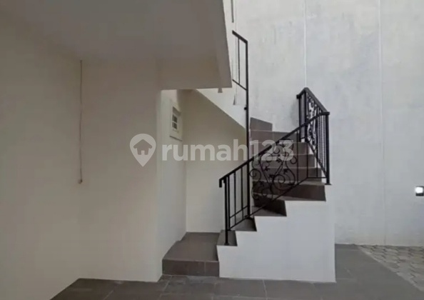 Mini Cluster 3 Unit Rumah Mewah American Style Di Kayu Putih 2