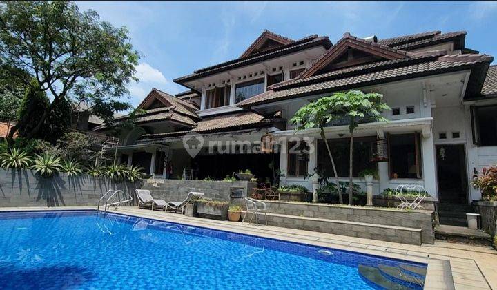 Rumah Mewah Ada Kolam Renang Di Pancoran, Jakarta Selatan 1