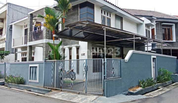 Rumah Modern Bagus Rawamangun 2