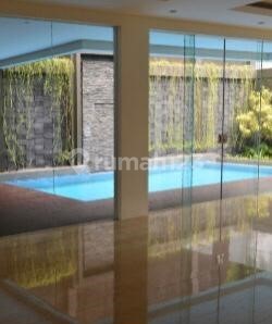 Dijual Rumah Mewah Ada Kolam Renang di Cilandak 2