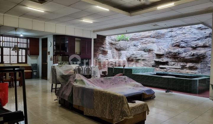 A Spacious 407 M2 House in Sunrise Garden Kedoya West Jakarta with SHM 2