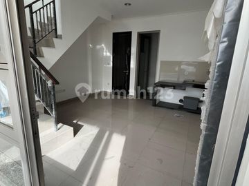 Rumah Uk 4,5 X 10 di Cluster Hawai Paradise Pik 2 2