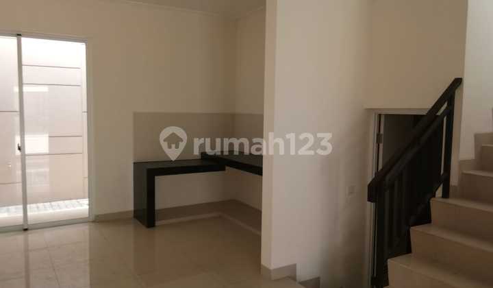Rumah Uk 6X15 di Green Puri Jakarta Barat 2