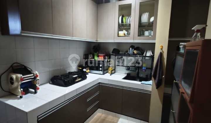 Hook House in Sector 7A Gading Serpong Furnished SHM 2