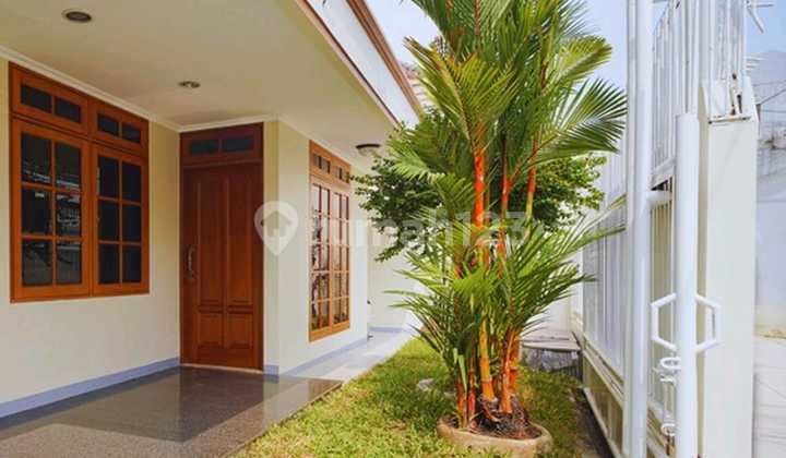 Rumah 3 Lantai di Jl Thalib Krukut Taman Sari Jakbar 2