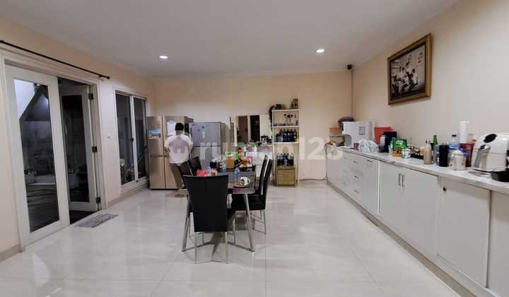 Rumah Luas 303 M2 di Cluster Emerald Pondok Hijau Golf Gading Serpong
