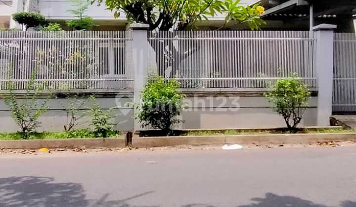 Rumah di Taman Meruya Ilir Jakarta Barat SHM 1