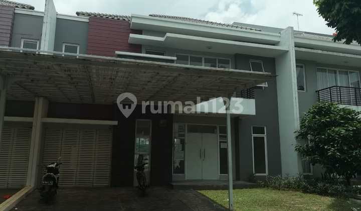 Rumah Di Cluster Amerika Latin Boulevard Green Lake City Shm
