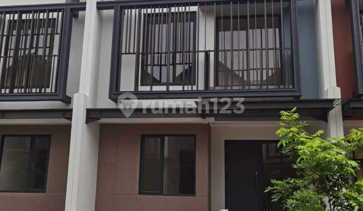 Rumah di cluster Leonora dgn konsep Attic pertama di Gading Serpong Tangerang brand new 