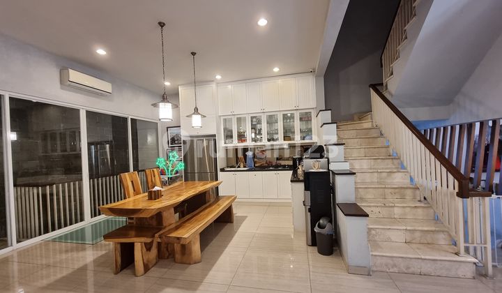 DIJUAL RUMAH PIK , RAPI , BERSIH DAN FULL FURNIS 2