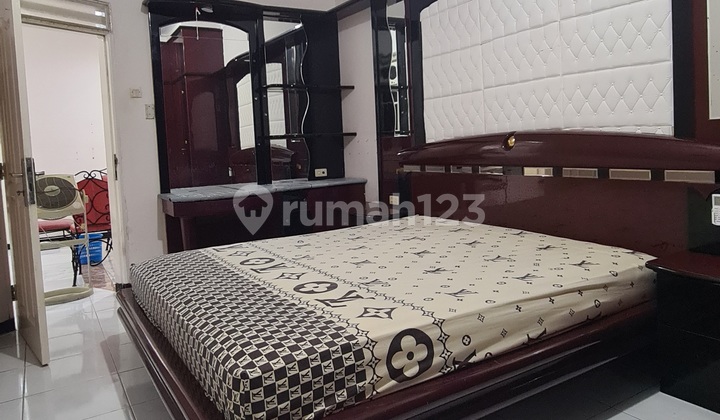 Rumah Lebar 9 Nirwana Excecutif. Lebar Jalan 25 Meter.  2