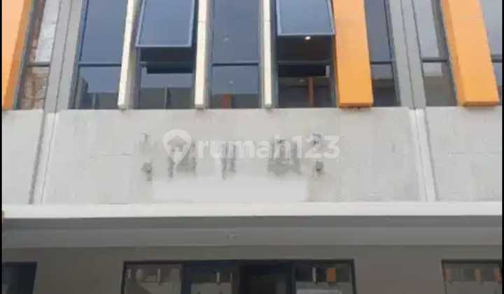 FOR RENT: BSD LOOP SHOPHOUSE THREE FLOORS FULLY FURNISHED WITH 4 AC UNITS FOR RENT: BSD LOOP SHOPHOUSE THREE FLOORS FULLY FURNISHED WITH 4 AC UNITS