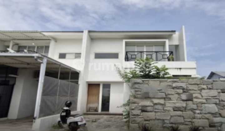 Dijual Rumah Bagus De Casa Lakarsantri Surabaya Barat. Murah Meriah. Jllb. Dekat Lontar.citraland. Pakuwon