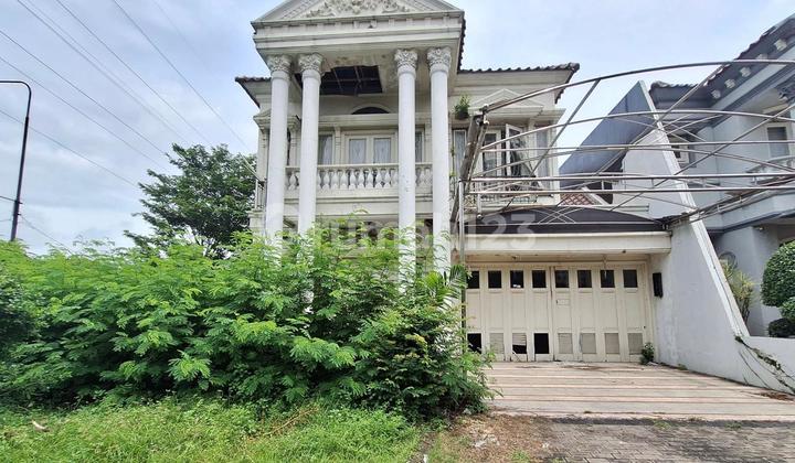 For Sale Classic House Cheap Land Calculation Tourist Area Bukit Mas Surabaya Front Cluster