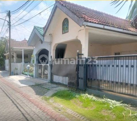 Jual Rumah Under Market Sangat Murah Di Araya 2, Galaxy Bumi Permai,klampis,sukolilo,merr,its, Surabaya 2