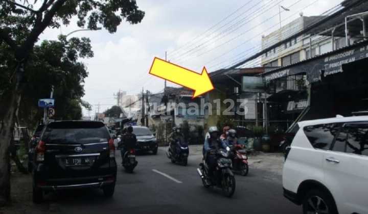 For Sale Cheap 3-Storey Shop House on Raya Menur Pumpungan Surabaya, Suitable for Business, Office, near Gunawangsa Manyar For Sale Cheap 3-Storey Shop House on Raya Menur Pumpungan Surabaya, Suitable for Business, Office, near Gunawangsa Manyar