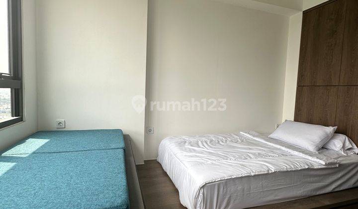 Dijual Cepat Apartement Collins Boulevard Furnished Baru  2