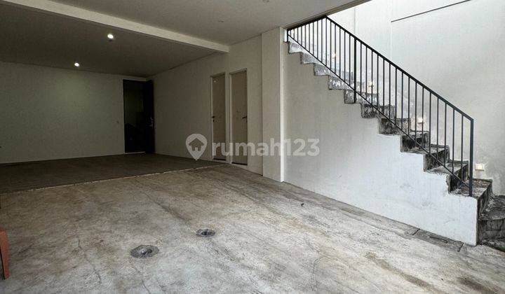  Rumah 3 Lantai Bagus Di Pulomas, Jakarta Timur Murah 2