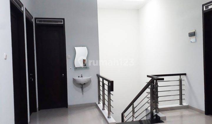 Sewa Rumah Kompleks Singgasana Pradana , Bandung . Daerah Lux 6