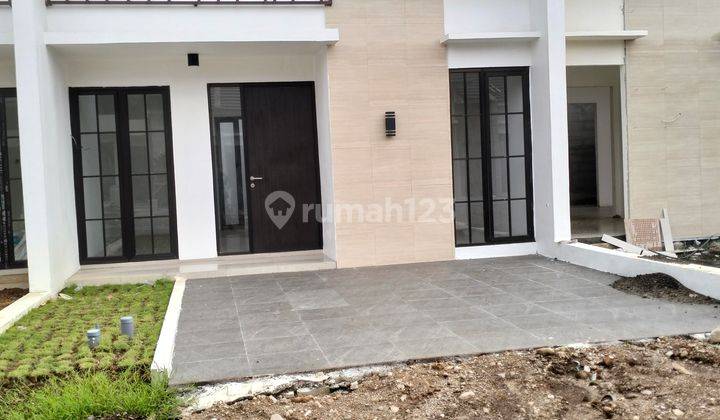 Rumah nol jalan lokasi strategis dekat pusat kota Sidoarjo  1