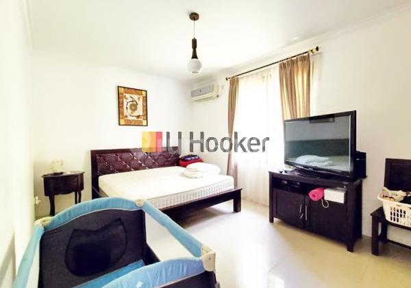 kamar tidur rumah mewah 2 lantai siap