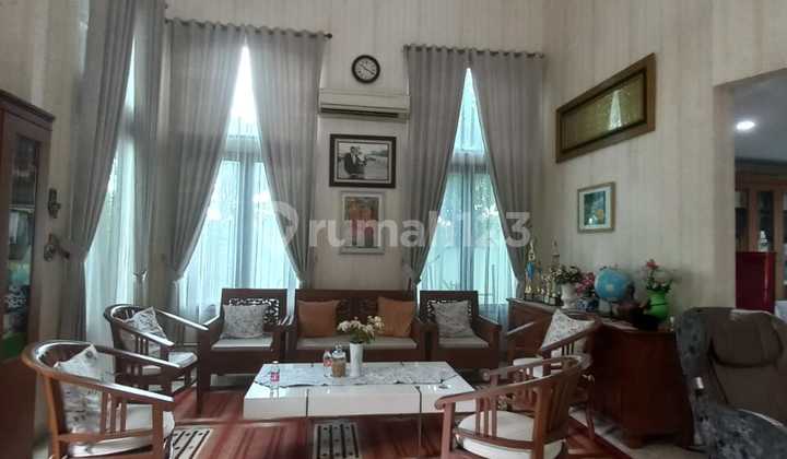 Rumah Mewah Harga Murah Kolam Renang Bpr Lippo Karawaci